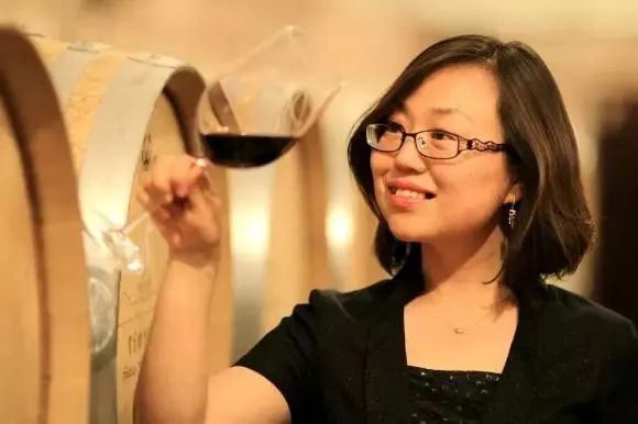 致敬！中国葡萄酒业“了不起”的她力量