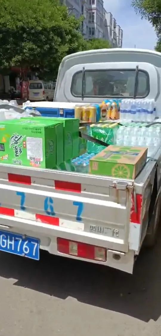 社区团购 “疯狂碾压”!实体店死伤一片!
