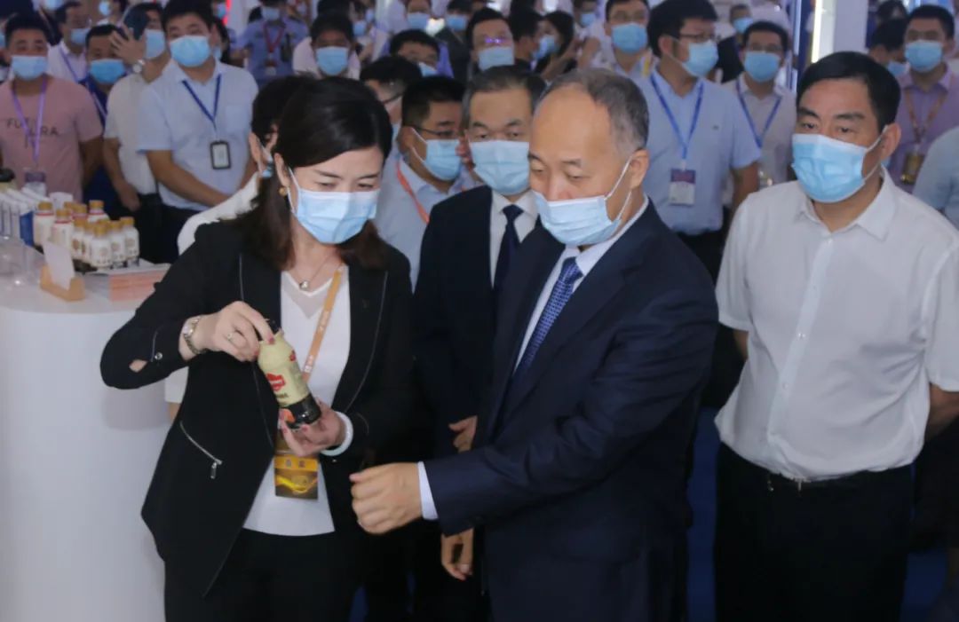 新产品、新IP！越秀辉山携手风行、长城齐聚奶业盛会！