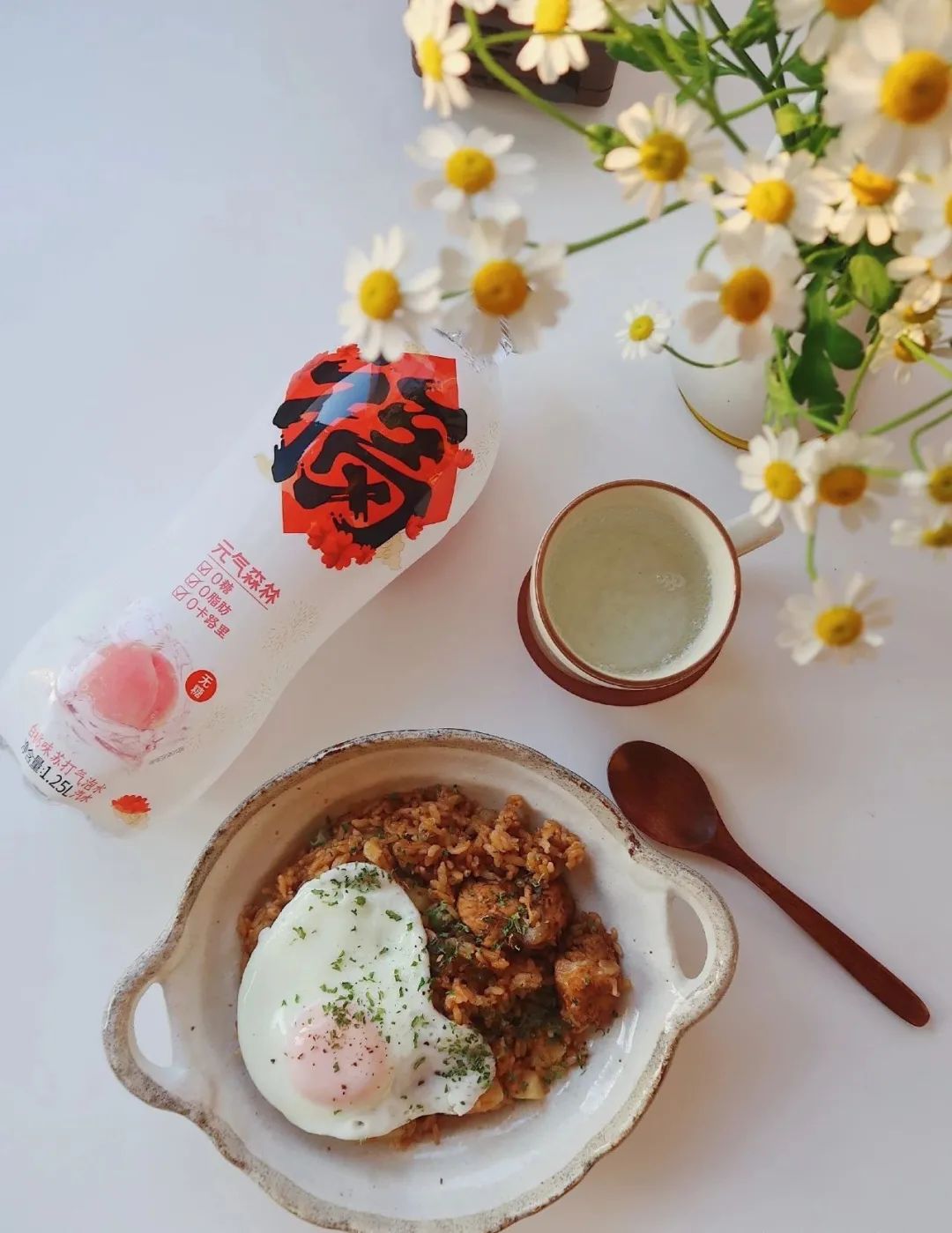 聚焦餐饮和分享场景，元气森林推出1.25L大瓶装气泡水！
