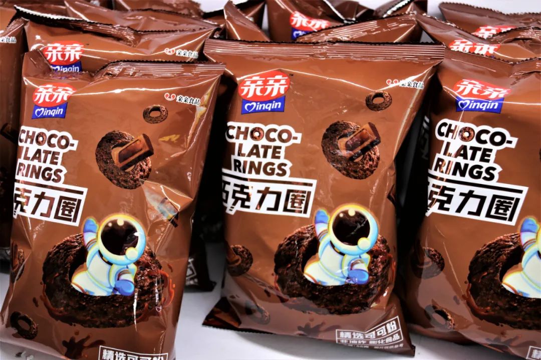 重磅！亲亲食品亮相成都春糖，年度爆款新品浮出水面！
