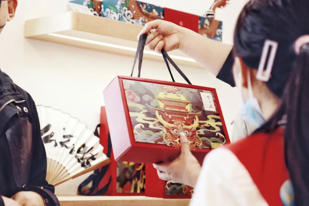 关注 | 李子柒品牌亮相春糖，这款新品很吸睛！