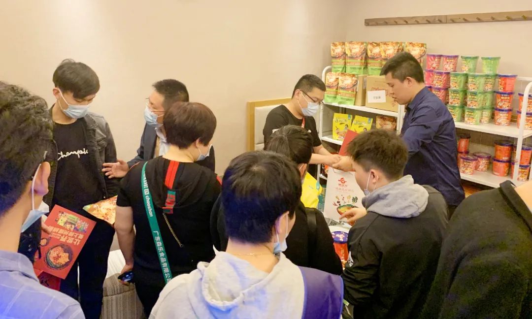 春糖告捷,火爆经销圈!粉中状元螺状元香飘蓉城!