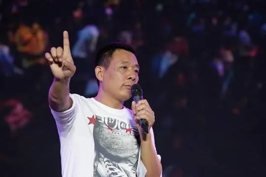 敢硬刚元气森林的胖东来,到底是个什么样的“神仙超市”?