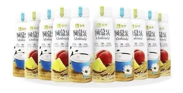 怡宝大包装水再添新成员,光明上新益菌多小蓝瓶