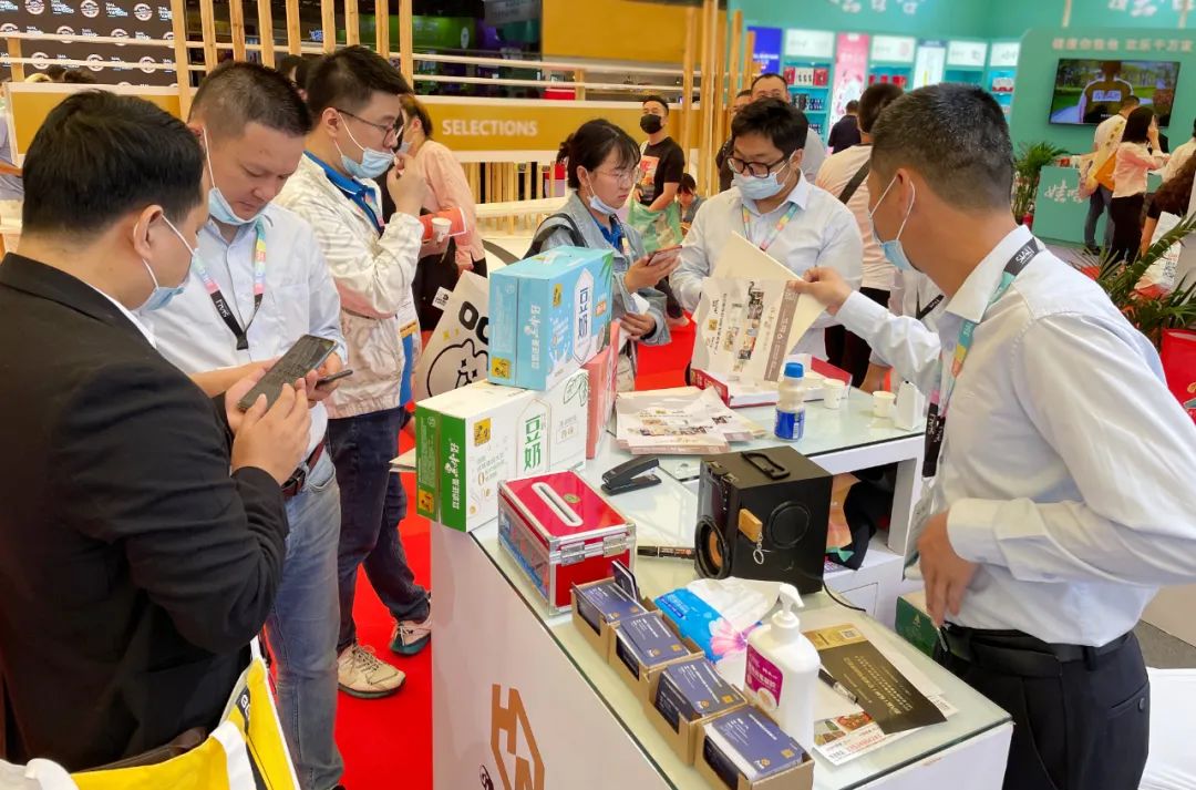 黑牛食品首现上海“中食展”，新品豆奶饮料等备受关注
