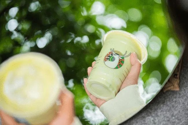 一周新品|健力宝经典饮料焕新，元气森林也推玻瓶汽水