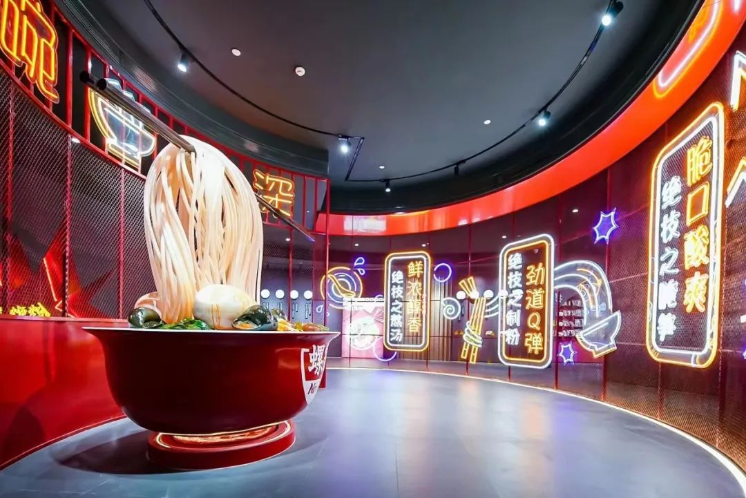四部门联袂推动“螺蛳粉文化体验游”，螺霸王与湖南卫视战略合作助力品牌升级