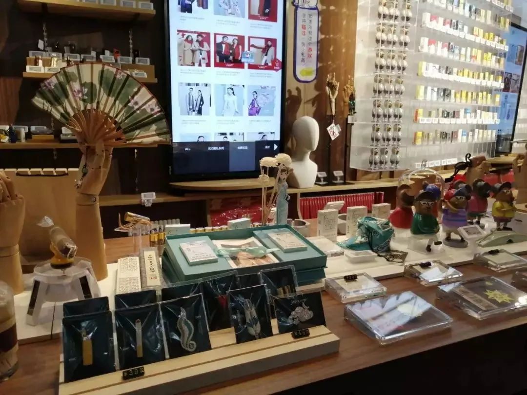 大开眼界！这些有特色的烟店，你都去过吗？