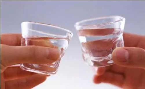白酒十二大香型品鉴话术大全!看懂变身品鉴大师!