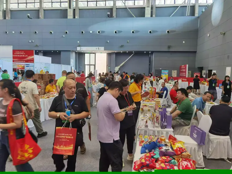 往届华糖万商大会大型选品会场
